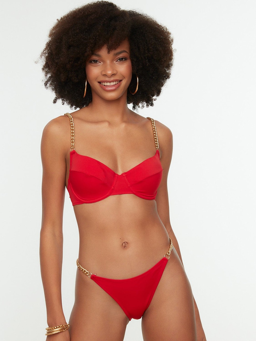 

Trendyol Thongs Briefs, Red