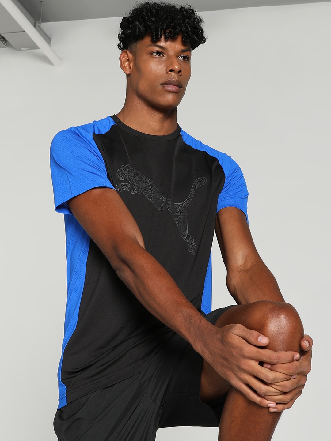 

one8 x PUMA Colourblocked Active Training Slim Fit T-shirt, Blue