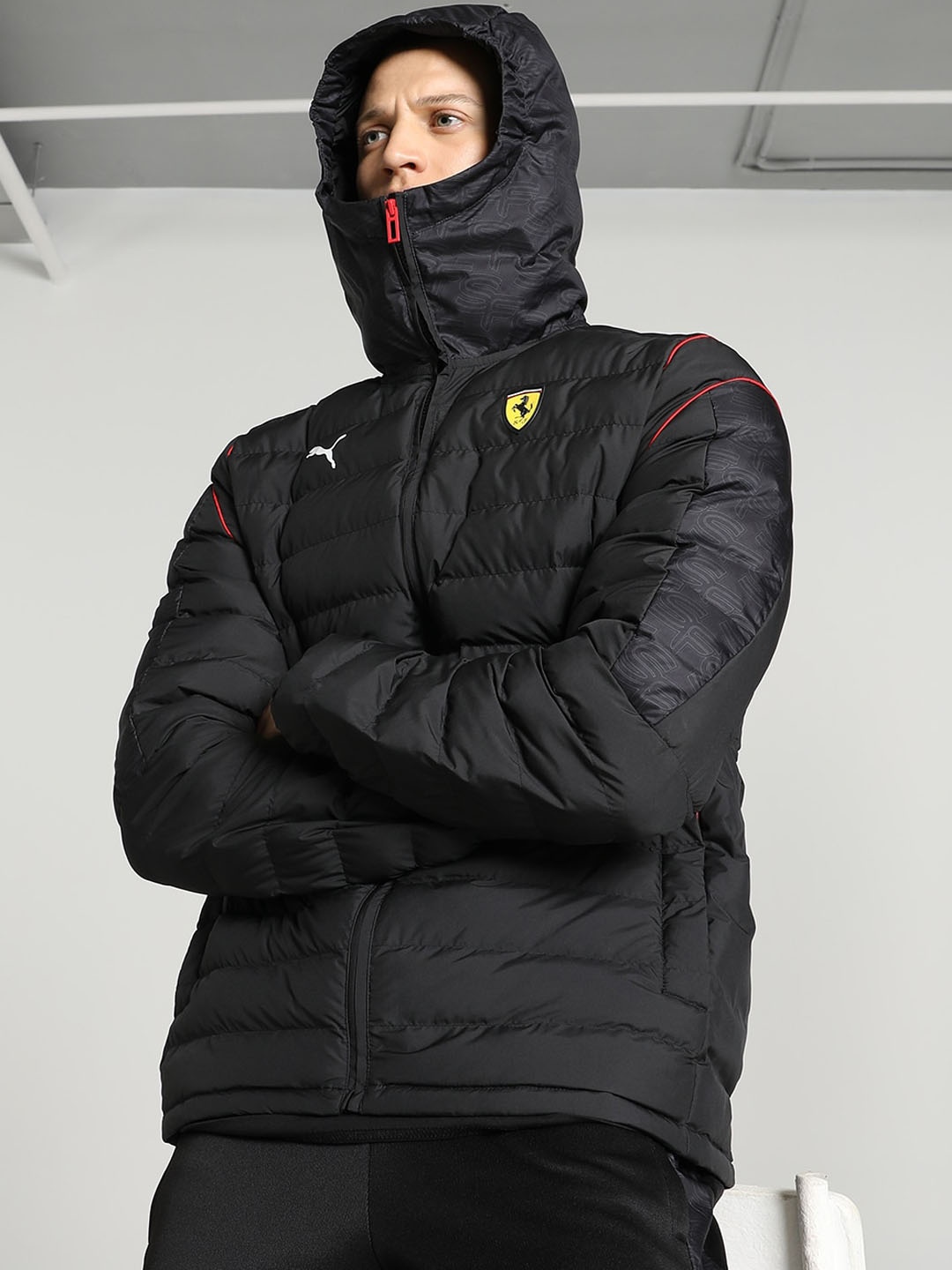 

PUMA Motorsport Scuderia Ferrari Race T7 EcoLite Hooded Puffer Jacket, Black