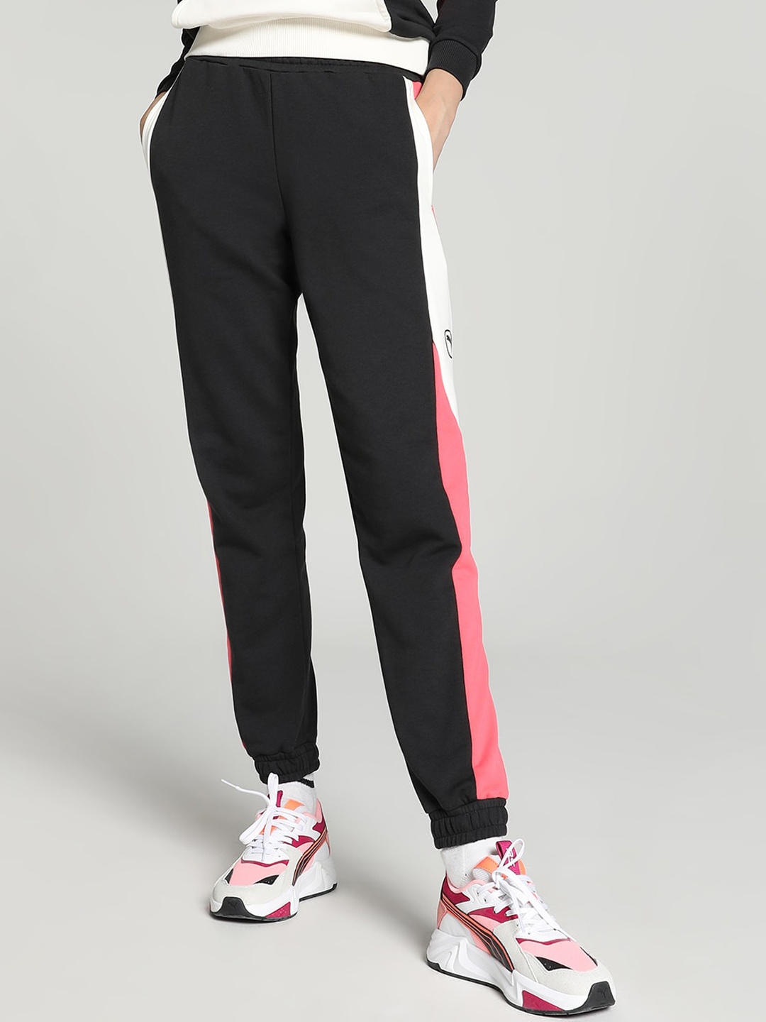 

Puma Queen Colourblocked Cotton Football Joggers, Black