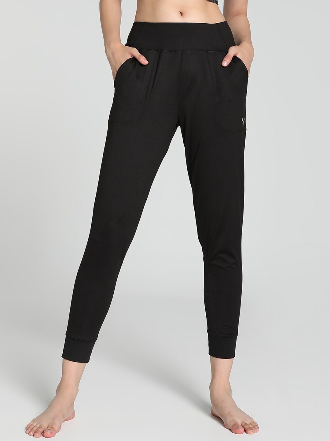 

Puma STUDIO FOUNDATION Women Mid-Rise Training Joggers, Black