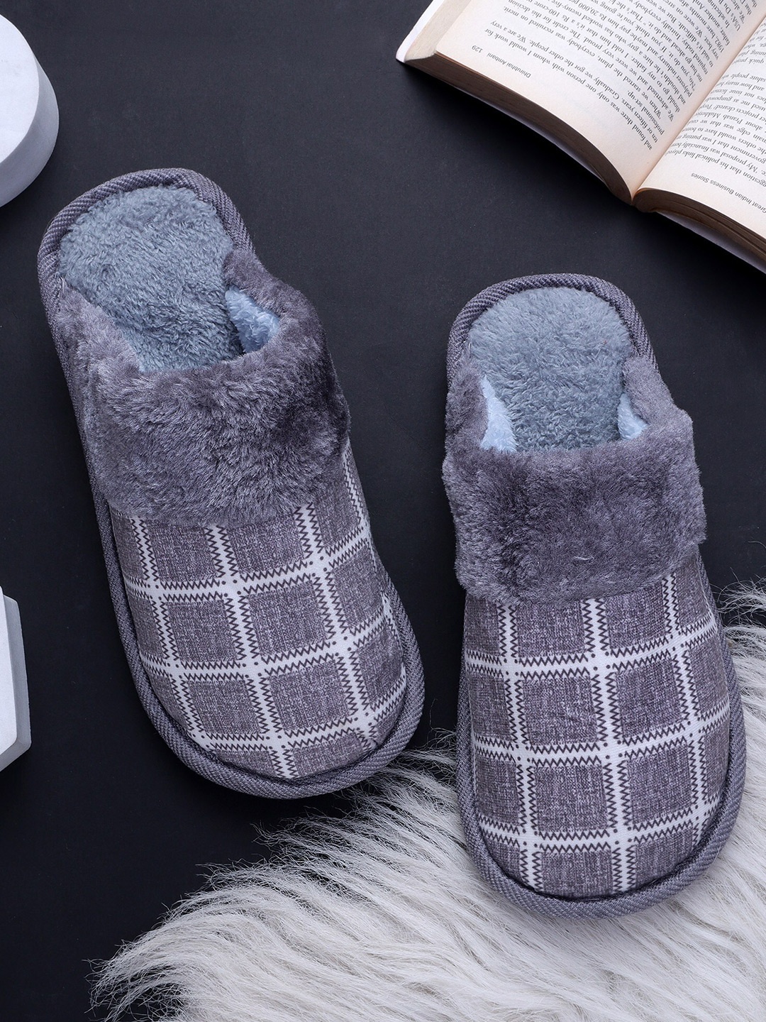 

Pampy Angel Men Checked Fur Room Slippers, Grey