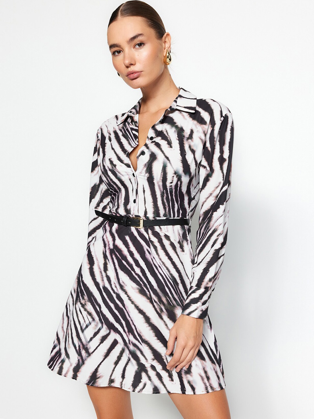 

Trendyol Abstract Printed Shirt Collar A-Line Dress, White