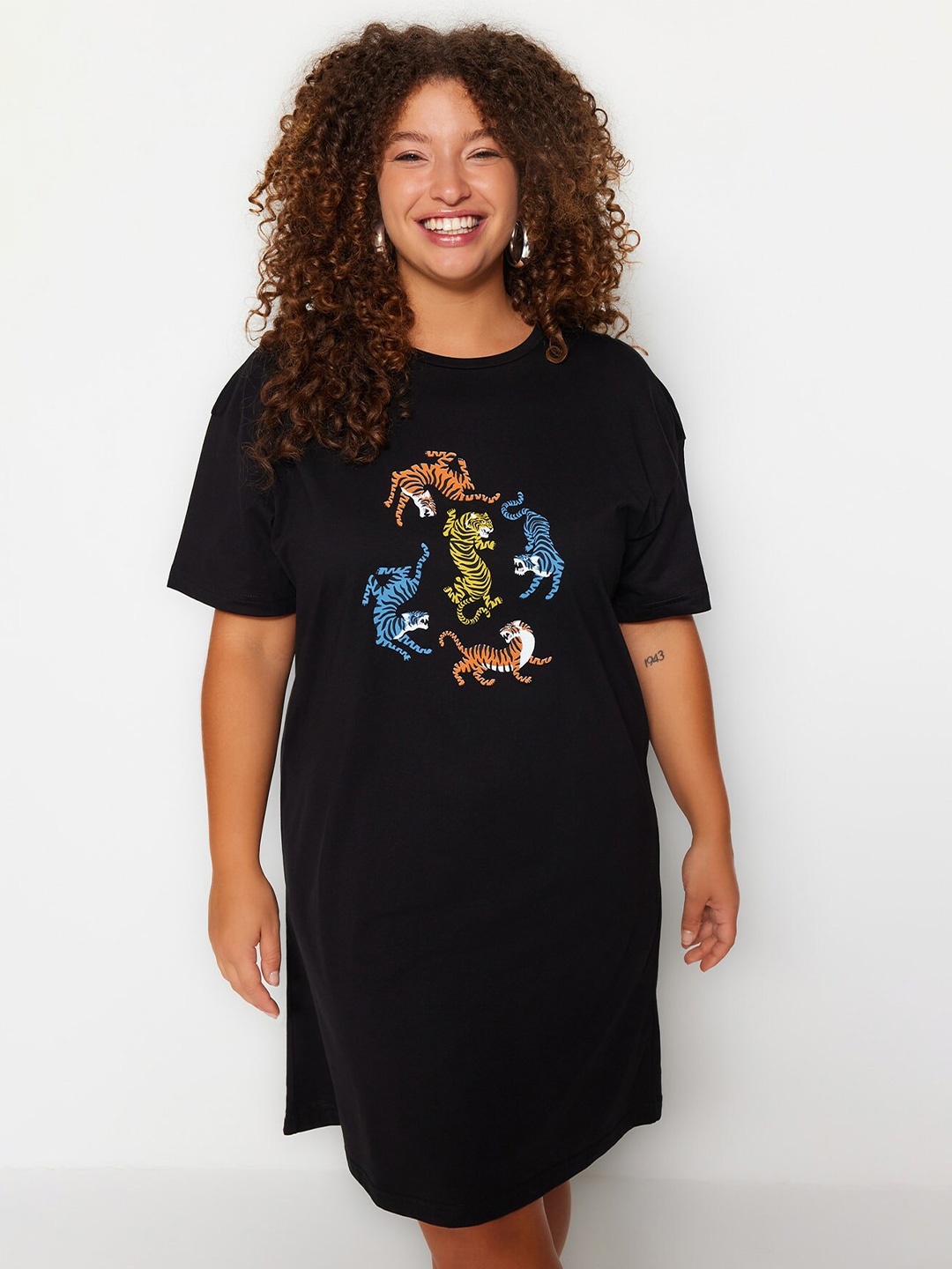 

Trendyol Graphic Printed Pure Cotton T-shirt Dress, Black