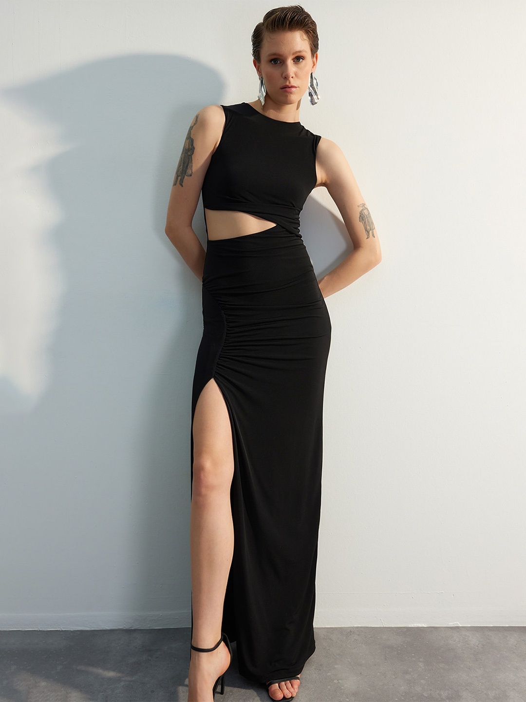 

Trendyol Round Neck Front Slit Cut-Outs Maxi Dress, Black