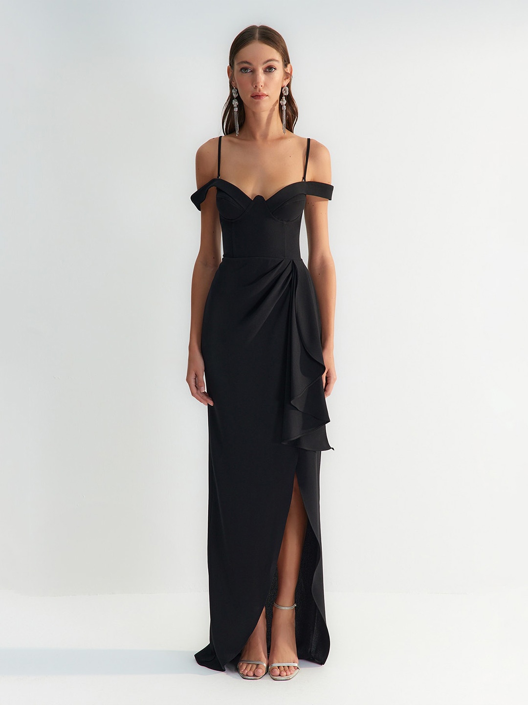 

Trendyol Shoulder Straps Ruffled Sheath Maxi Dress, Black