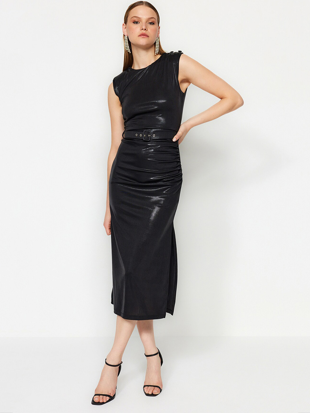 

Trendyol Round Neck Sheath Dress, Black