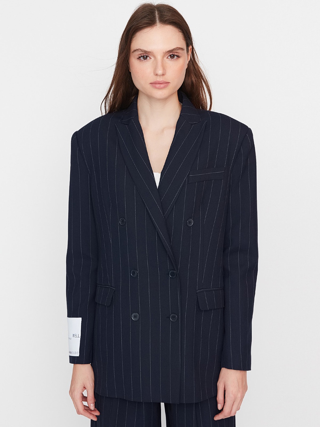 

Trendyol Striped Notched Lapel Collar Double-Breasted Blazer, Navy blue