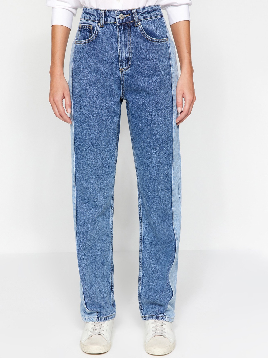 

Trendyol Women Mid Rise Clean Look Pure Cotton Jeans, Blue