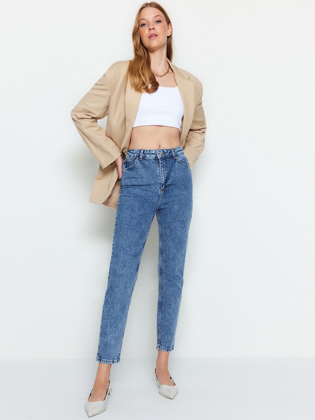 

Trendyol Women Cropped Clean Look Stretchable Jeans, Blue