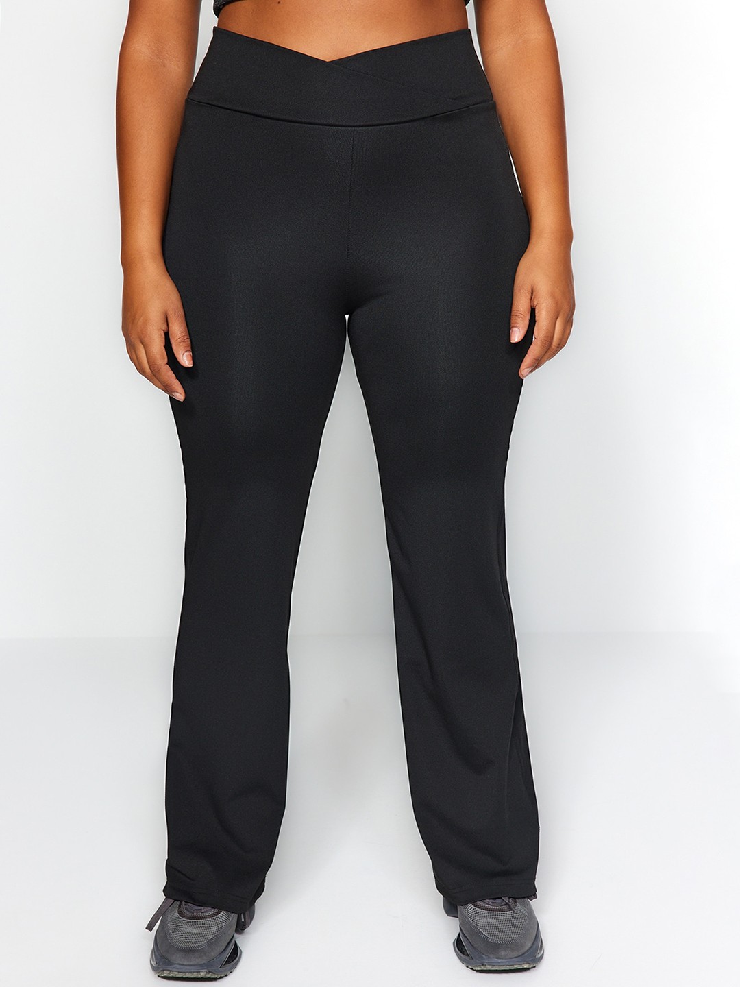 

Trendyol Plus Size Women Slim-Fit Ankle-Length Tights, Black