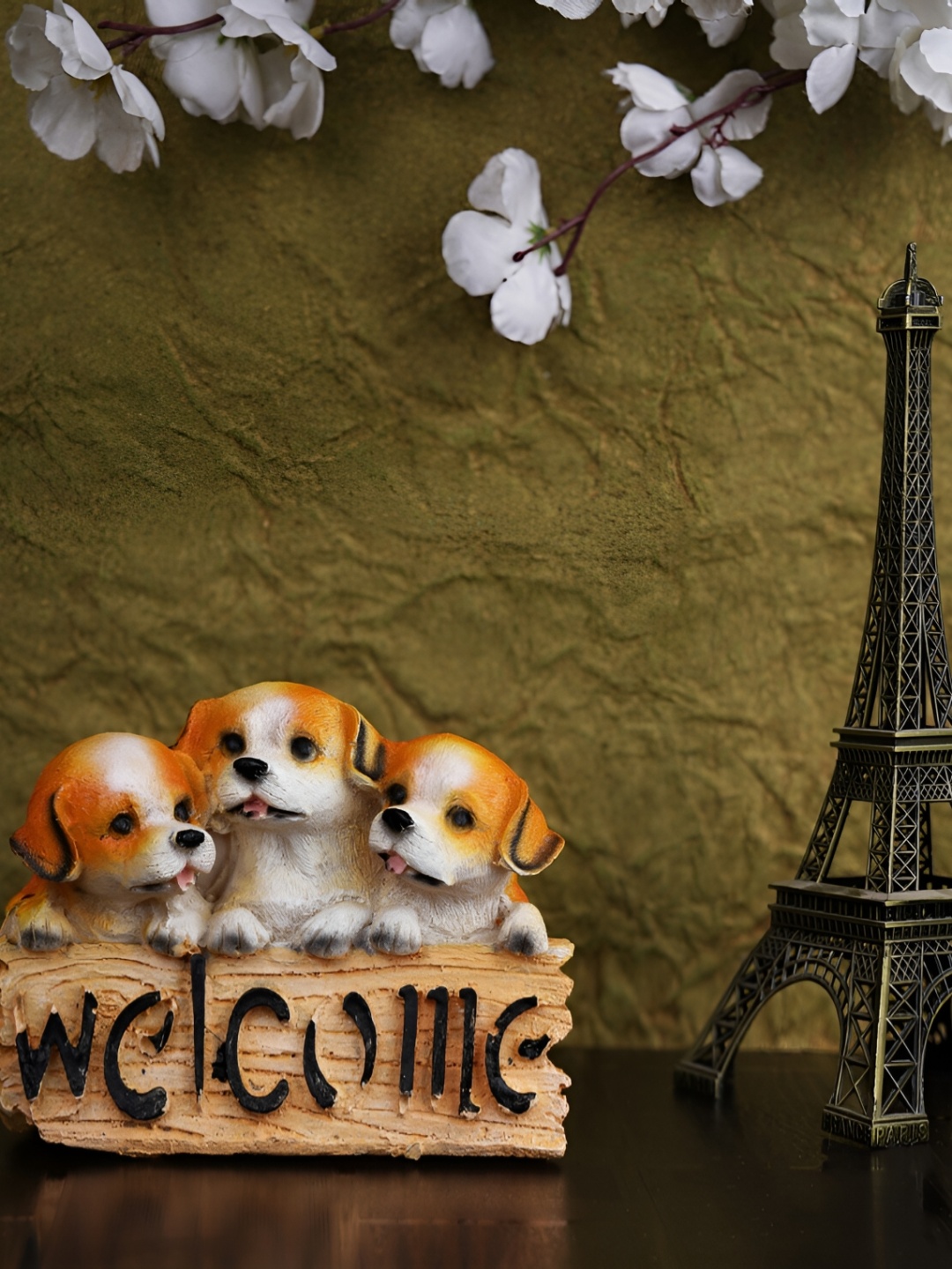 

Vikarafty Orange & White Welcome Dog Figurine Showpiece