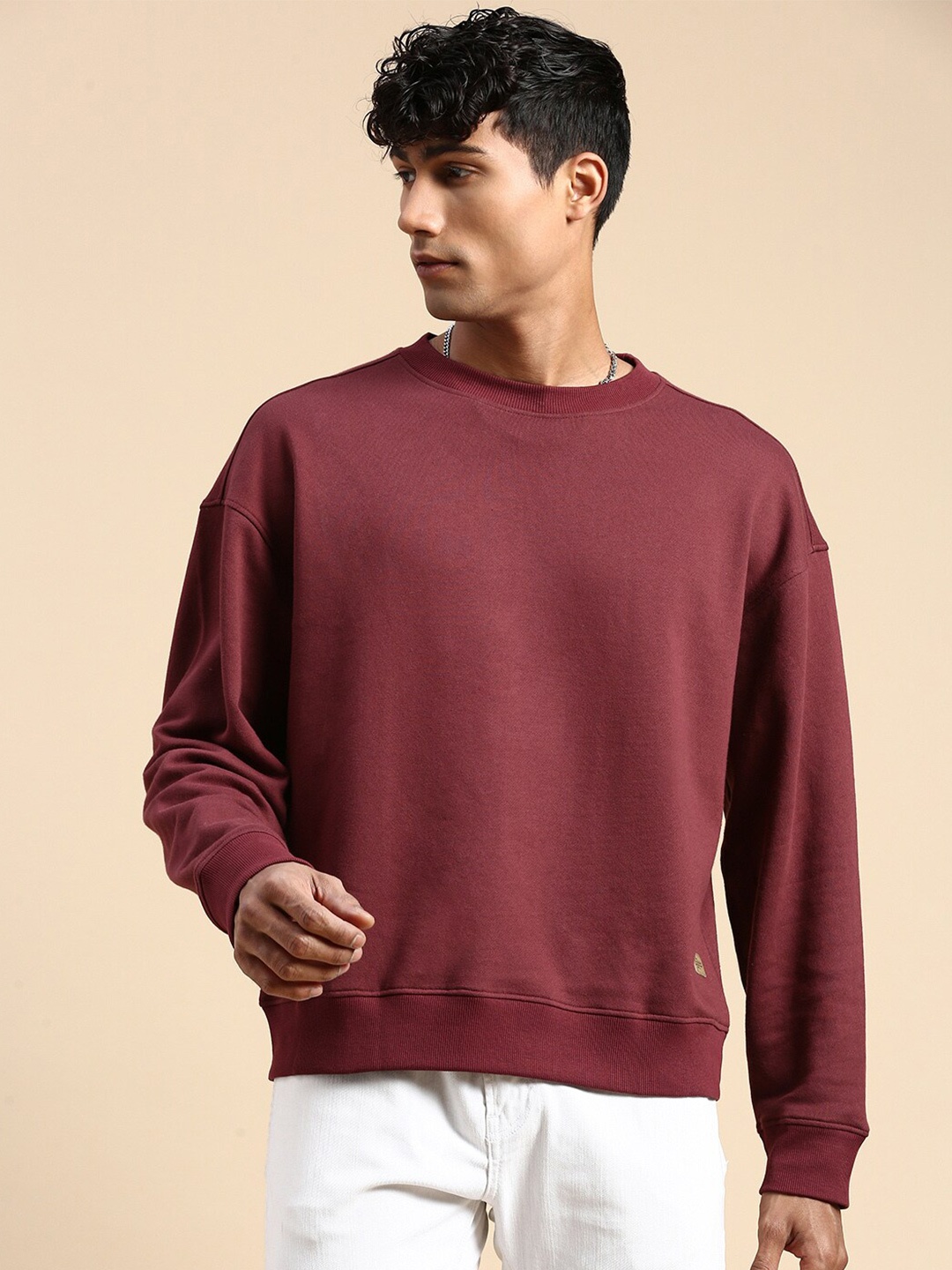 

The Roadster Lifestyle Co. Maroon Relaxed Fit Basic Pure Cotton Sweatshirt