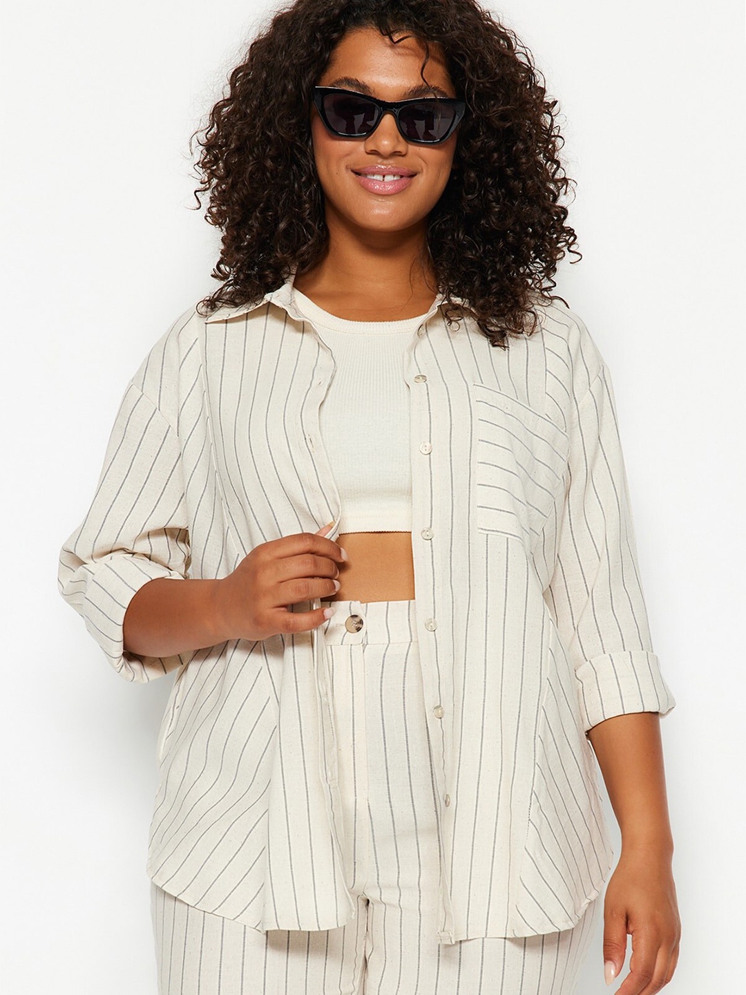 

Trendyol Vertical Stripes Spread Collar Shirt, Off white