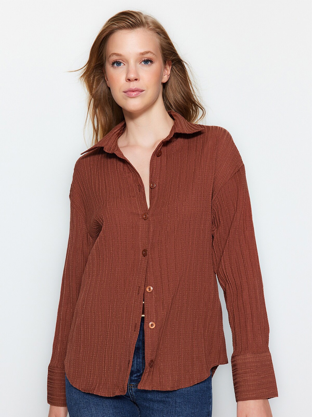 

Trendyol Spread Collar Self Design Shirt, Na