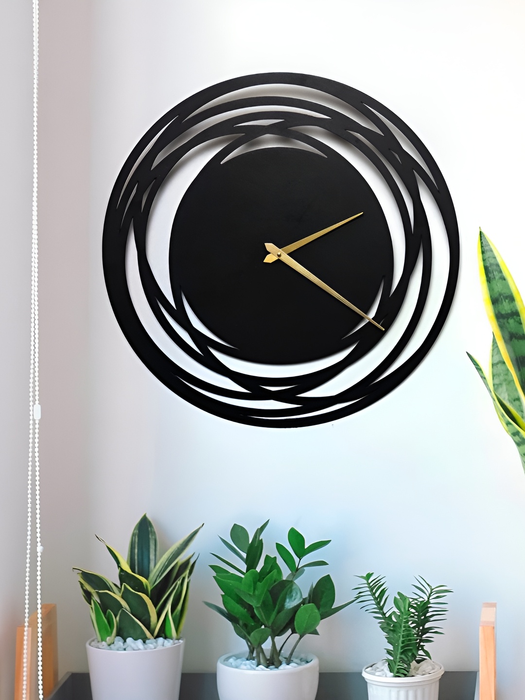 

WALLCENTRE Black Wall Clock