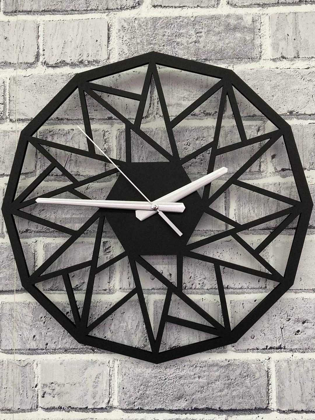 

WALLCENTRE Black Solid Round Contemporary Wall Clock