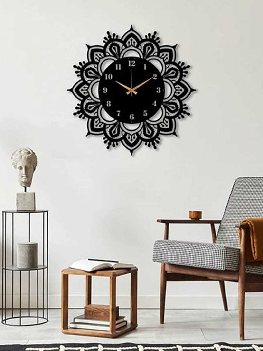 

WALLCENTRE Black Solid Round Contemporary Wall Clock