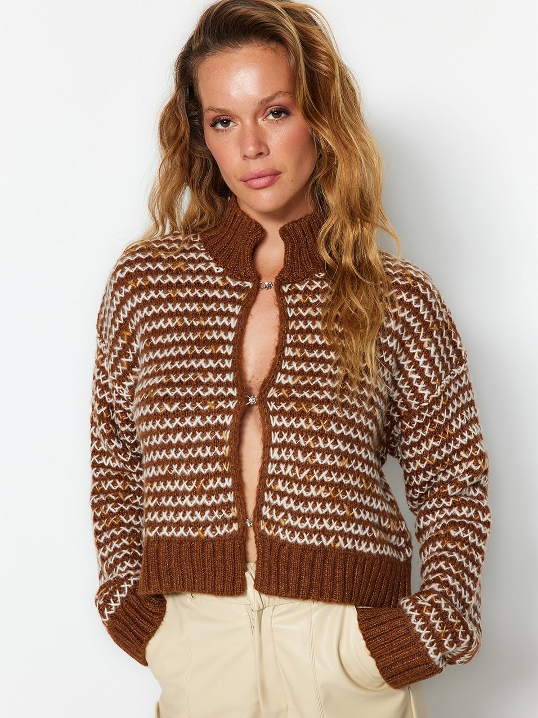 

Trendyol Cable Knit Mock Collar Long Sleeves Crop Cardigan, Brown