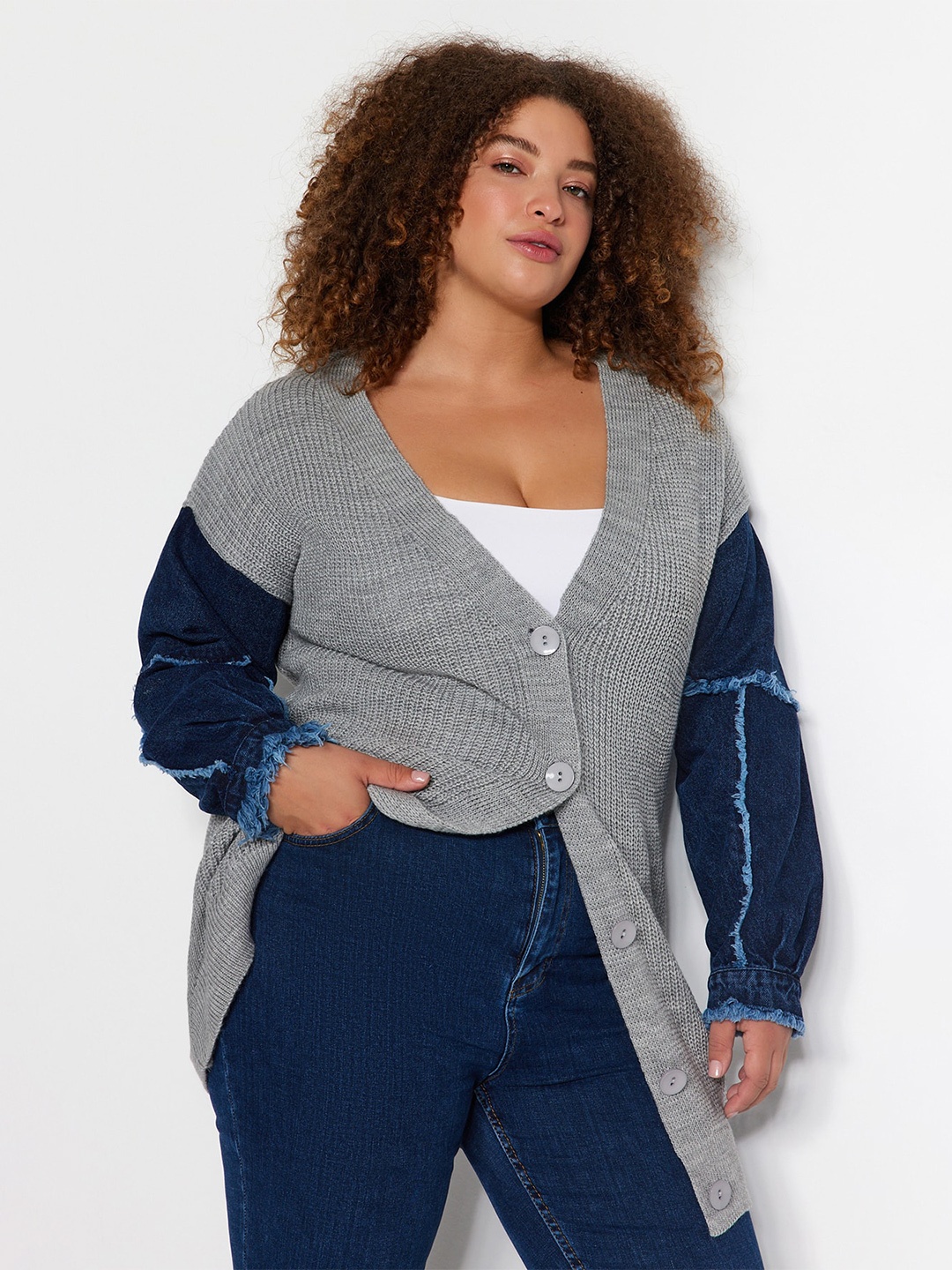 

Trendyol Colourblocked Longline Acrylic Cardigan Sweater, Grey