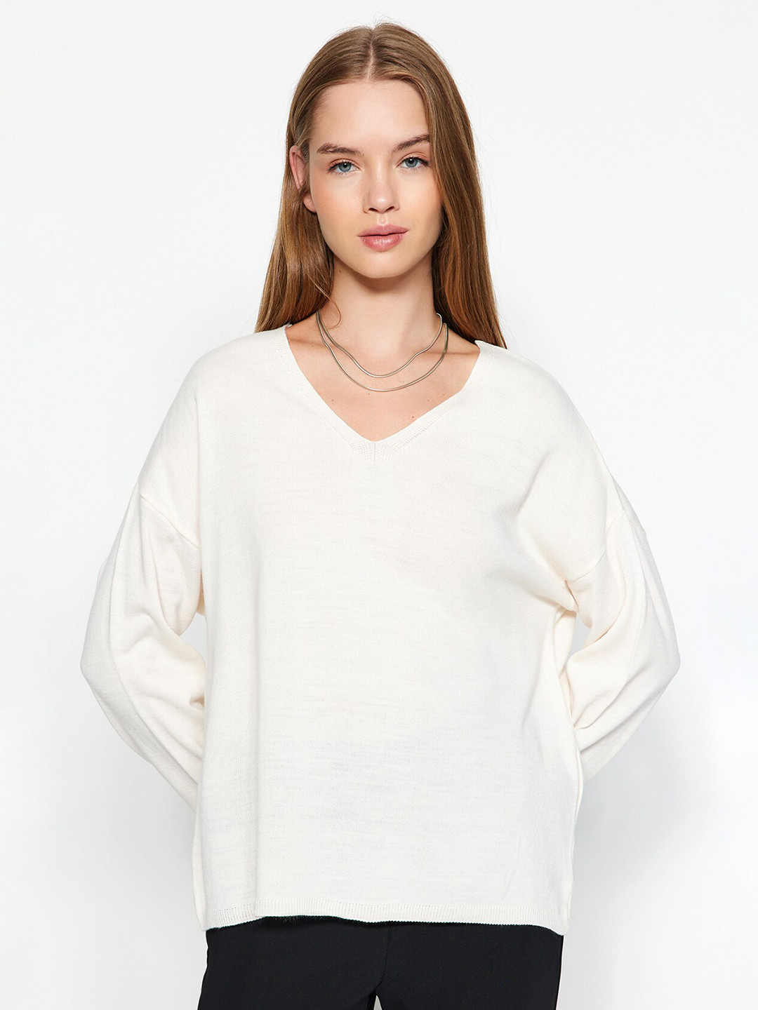 

Trendyol V-Neck Long Sleeves Acrylic Pullover Sweater, White
