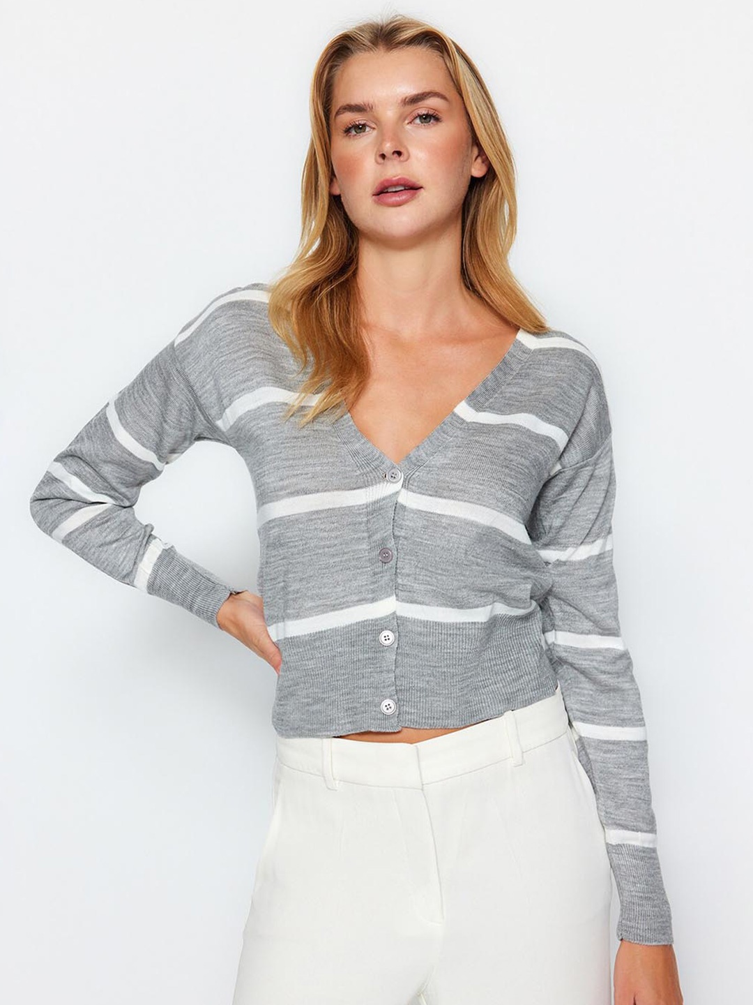 

Trendyol Striped V-Neck Pure Acrylic Crop Front-Open Sweater, Grey