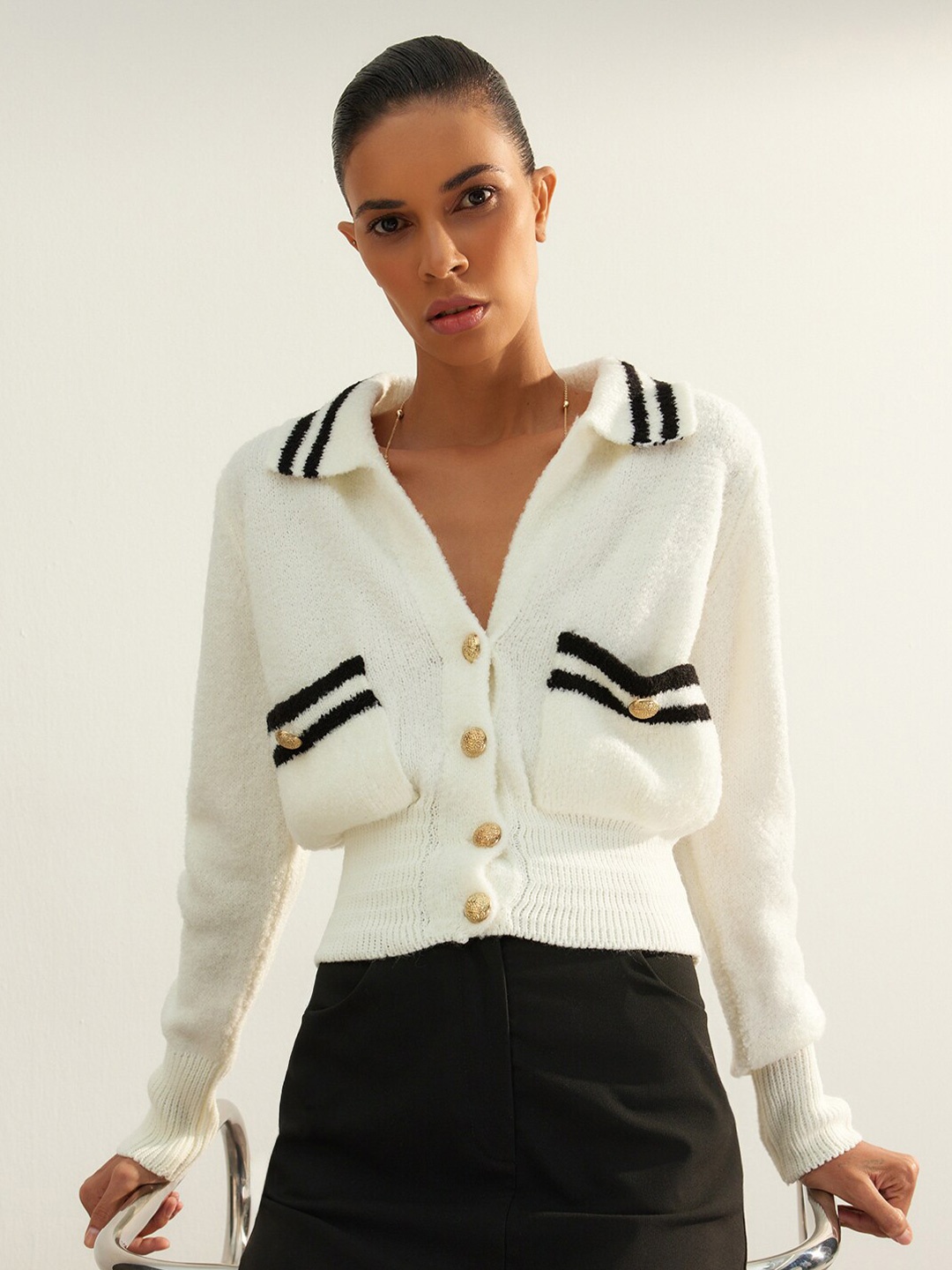 

Trendyol Spread Collar Crop Cardigan, White