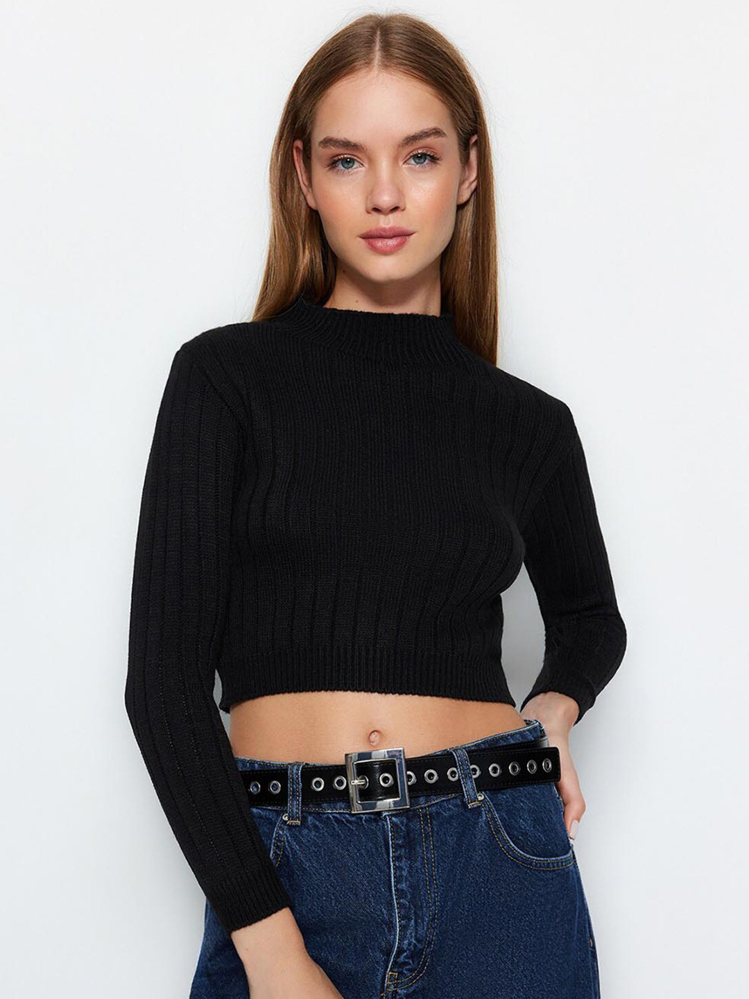 

Trendyol High Neck Pure Acrylic Crop Pullover, Black