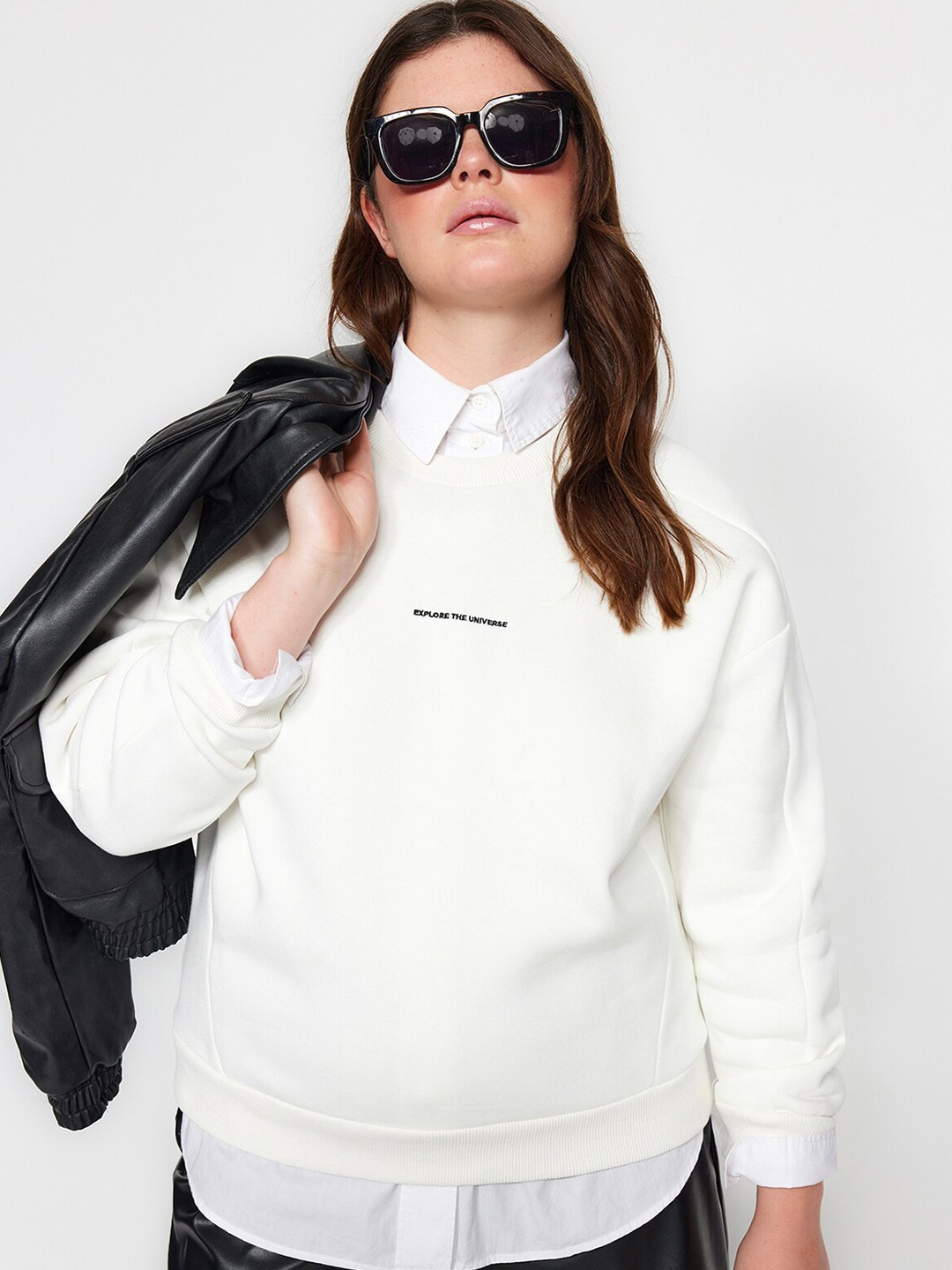 

Trendyol Round Neck Pullover, White
