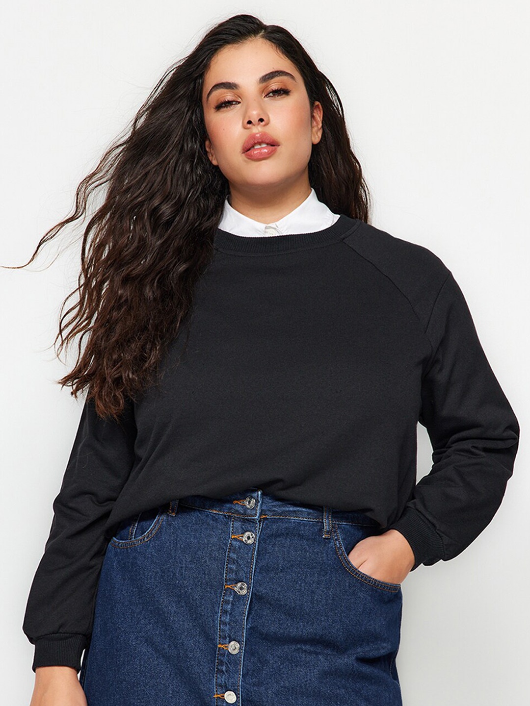 

Trendyol Plus Size Round Neck Sweatshirt, Black
