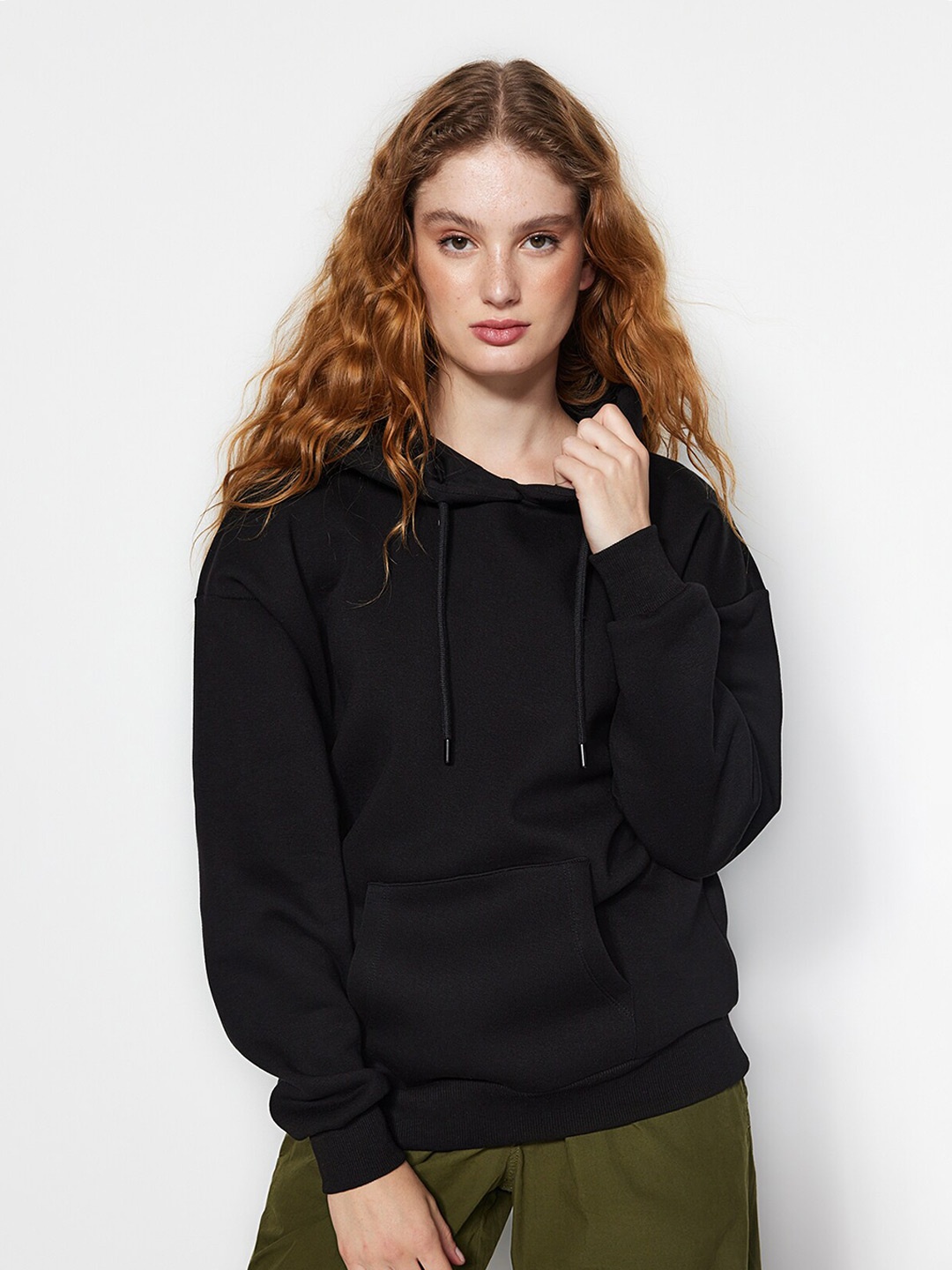 

Trendyol Hooded Pullover Sweatshirt, Black