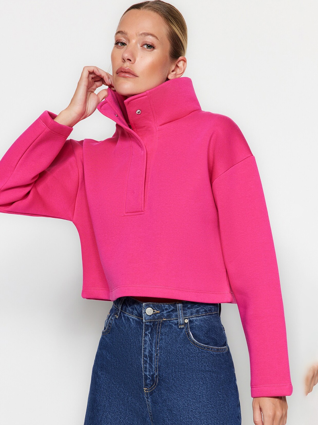 

Trendyol Mock Collar Crop Sweatshirt, Fuchsia