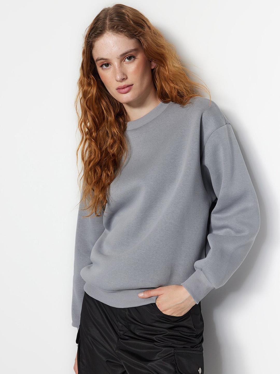 

Trendyol Round Neck Sweatshirt, Grey