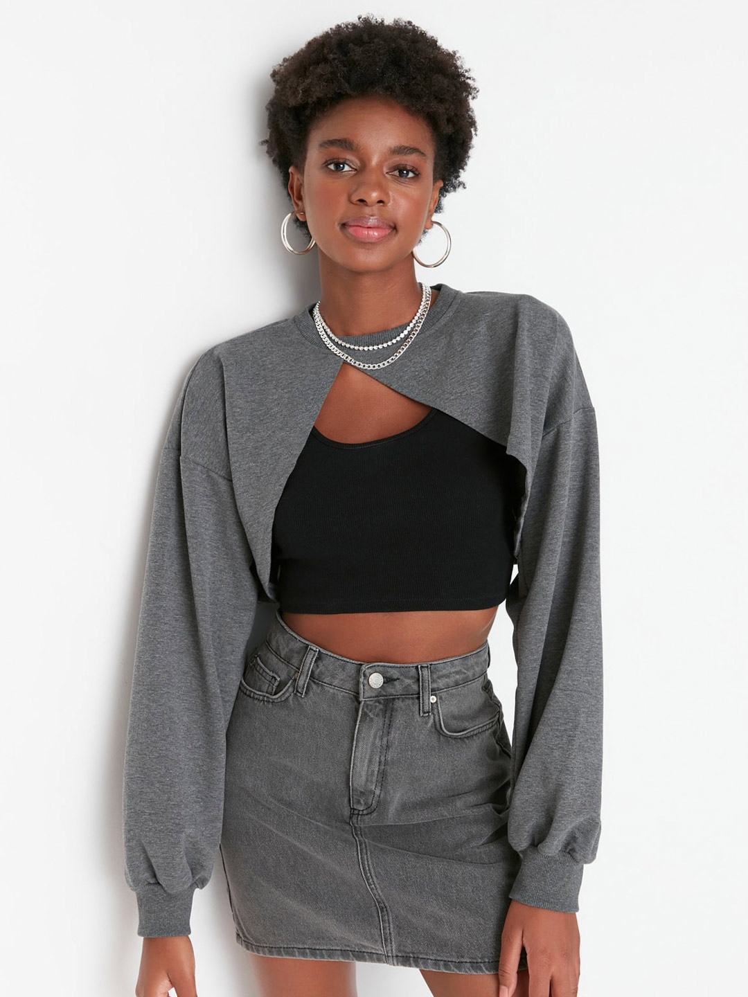 

Trendyol Cuffed Sleeves Cut Out Crop Top, Grey