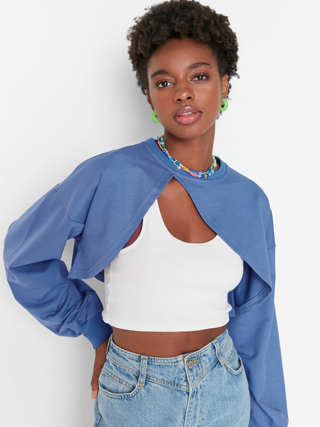 

Trendyol Round Neck Crop Sweatshirt, Blue