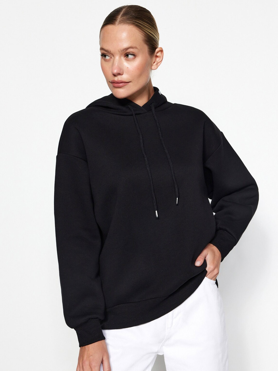 

Trendyol Hooded Pullover Sweatshirt, Black