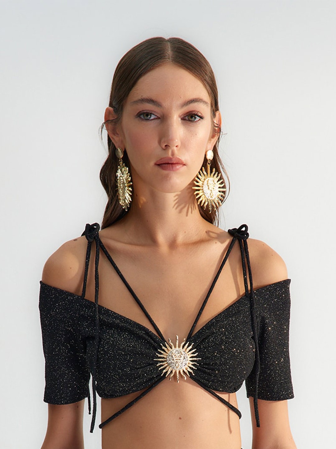 

Trendyol Shoulder Straps Embellished Cold-Shoulder Crop Bralette Top With Tie- Ups, Black