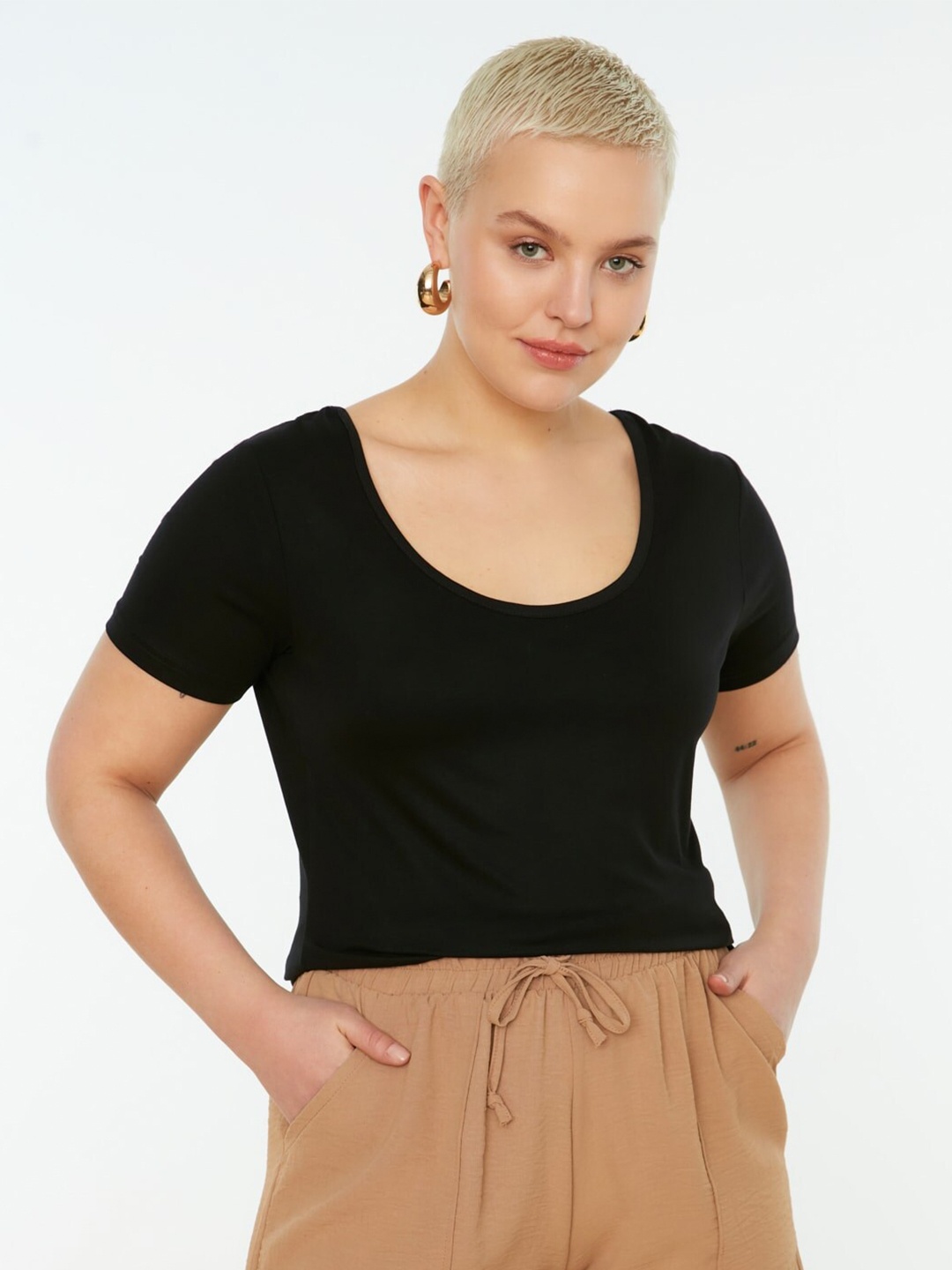 

Trendyol Plus Size Scoop Neck Tie Up Fitted Top, Black