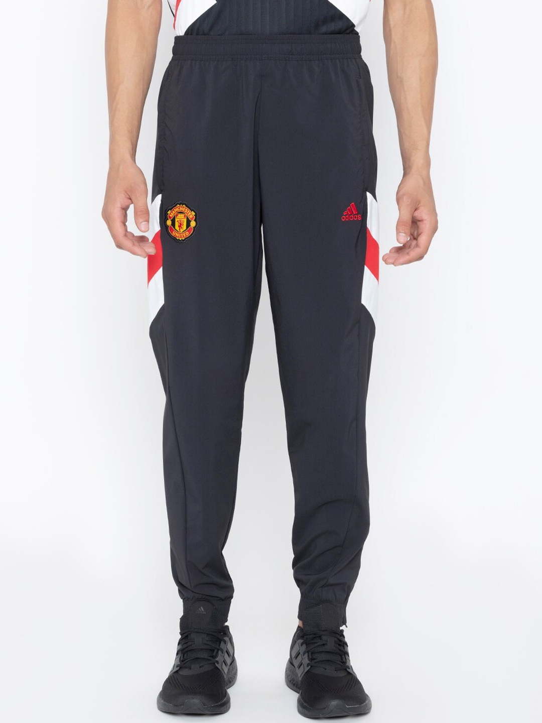 

ADIDAS MUFC ICON Men Mid Rise Joggers, Black