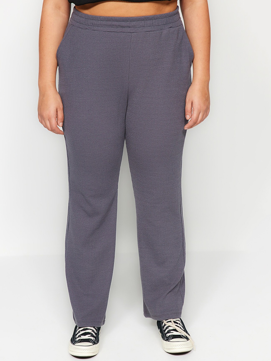 

Trendyol Women Mid-Rise Track Pants, Grey