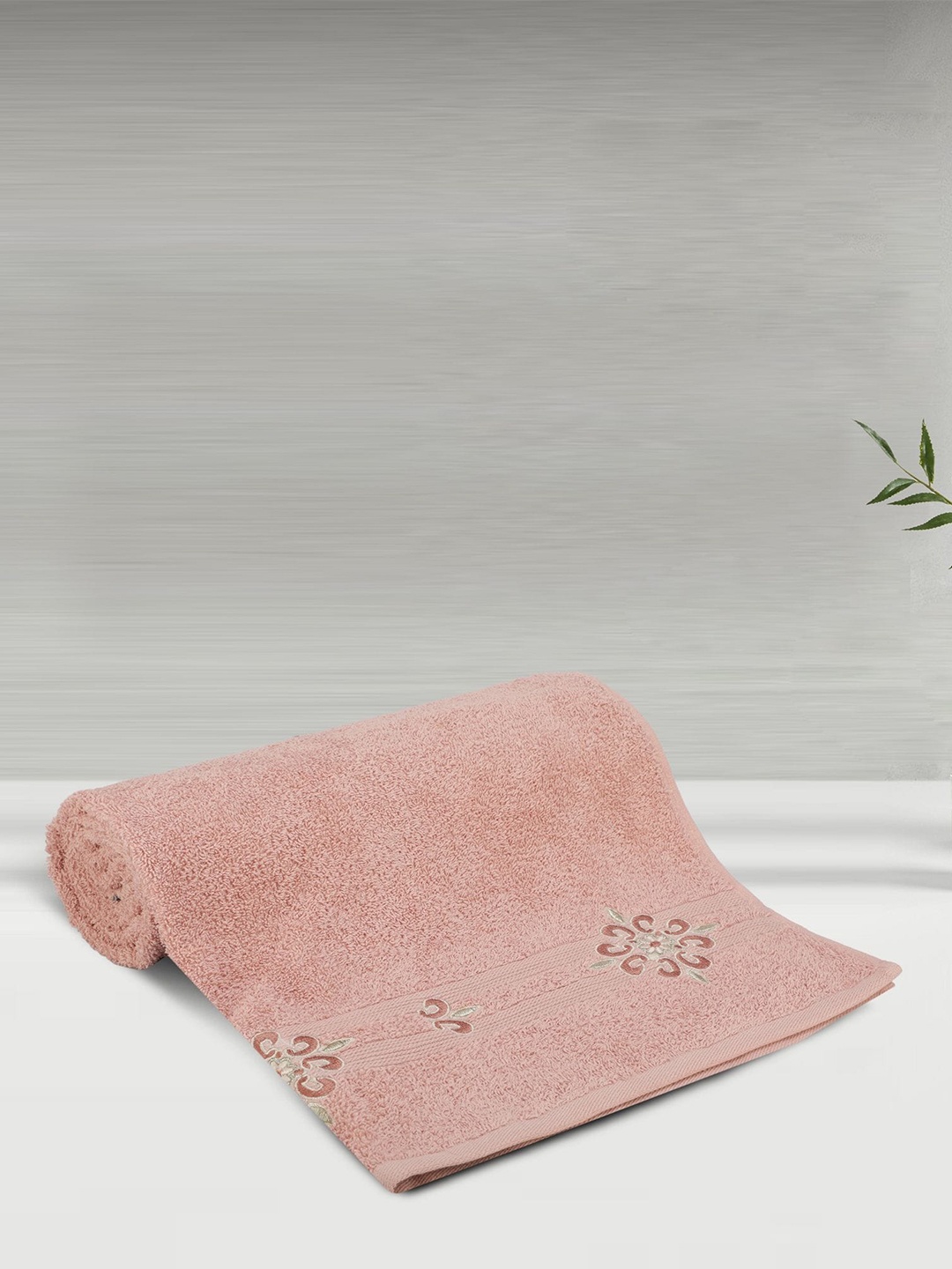 

LUSH & BEYOND Peach Coloured Striped Pure Cotton 500 GSM Bath Towel