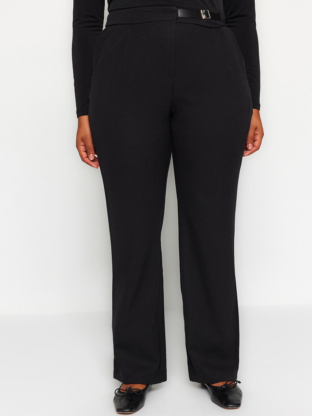 

Trendyol Women Mid-Rise Regular Fit Parallel Trousers, Black