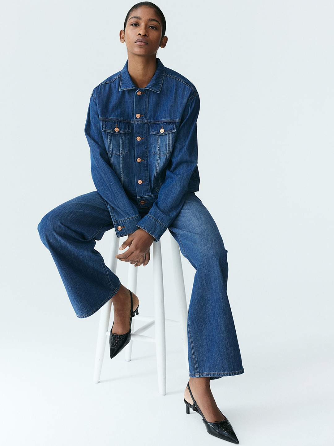 

H&M Women Feather Soft Straight Regular Jeans, Blue