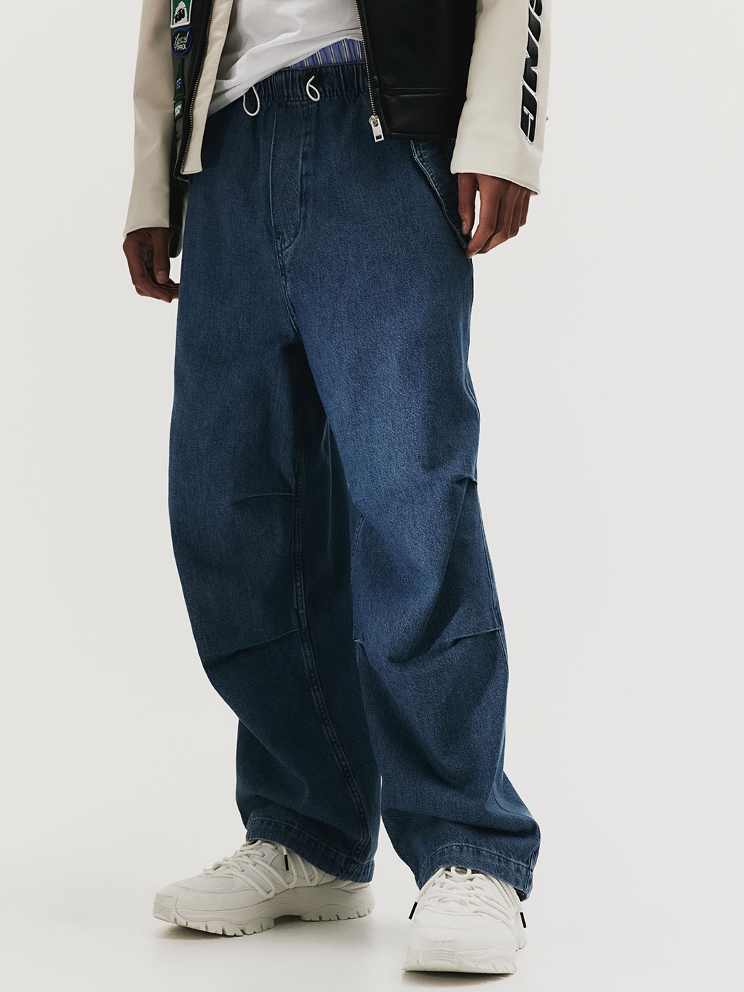 

H&M Men Pure Cotton Loose Fit Parachute Trousers, Blue