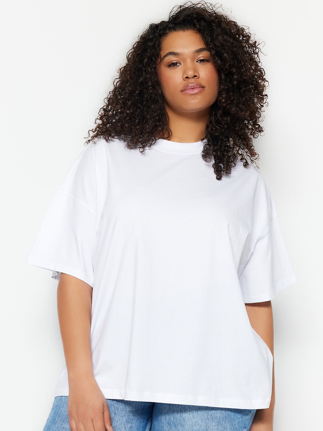 

Trendyol Plus Size Round Neck Drop-Shoulder Sleeves Cotton T-shirt, White