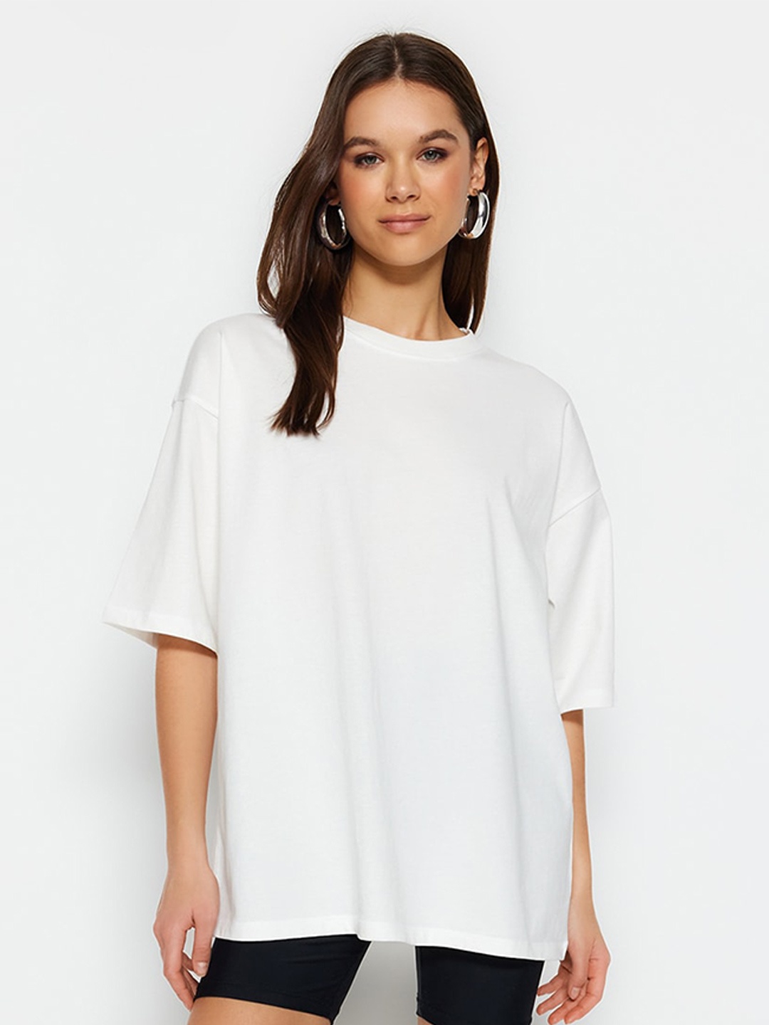 

Trendyol Round Neck Pure Cotton T-Shirt, White