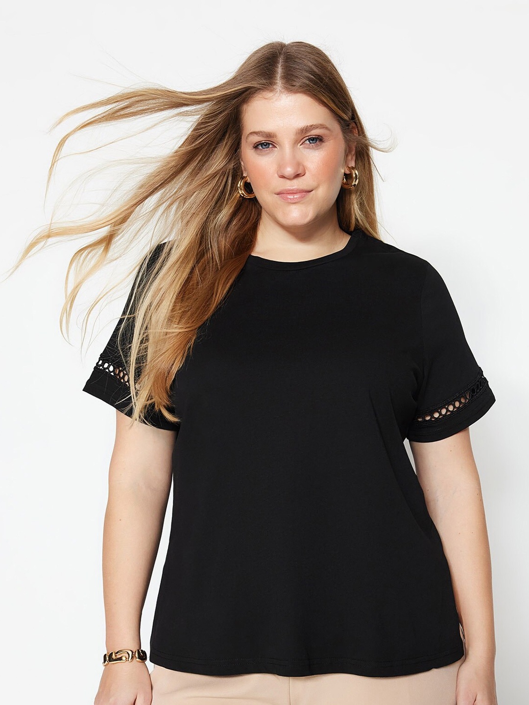 

Trendyol Round Neck Short Sleeves Pure Cotton T-shirt, Black