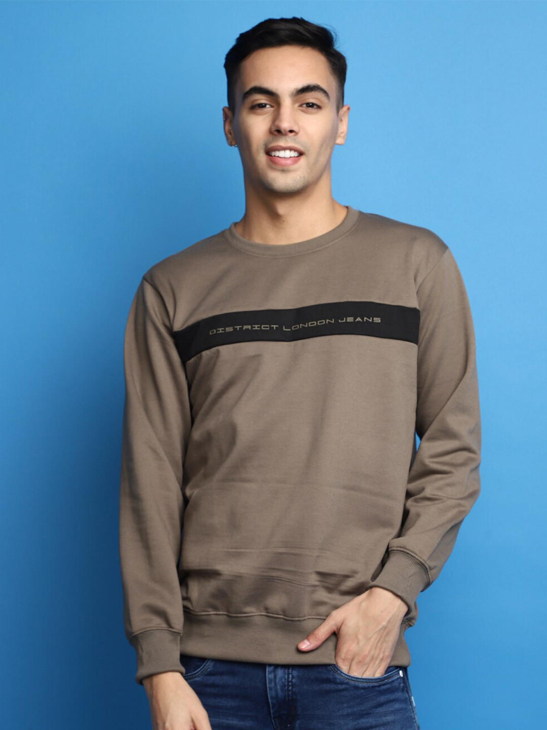

V-Mart Typography Printed Cotton Pullover, Brown