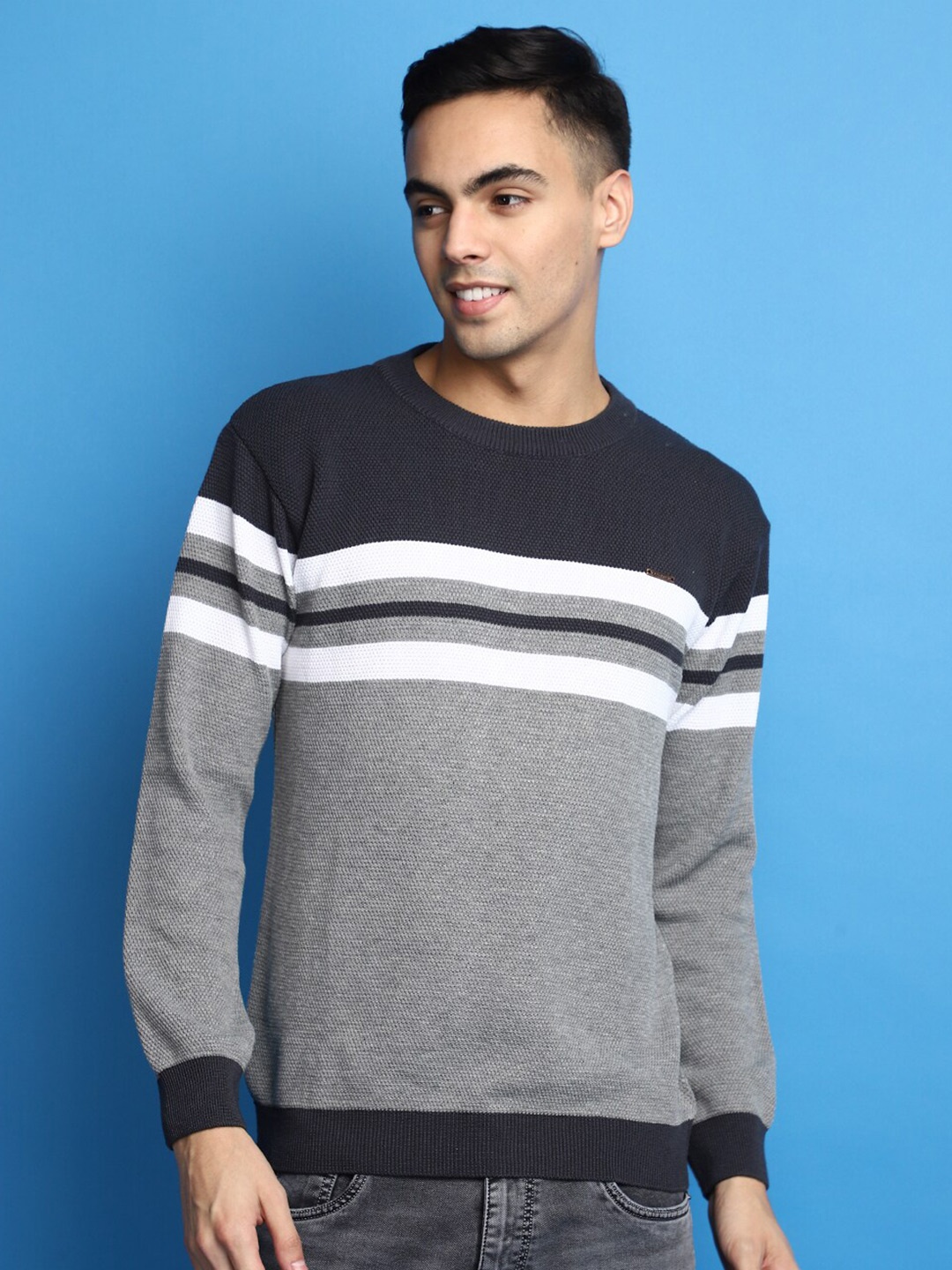 

V-Mart Striped Pullover Sweatshirt, Grey