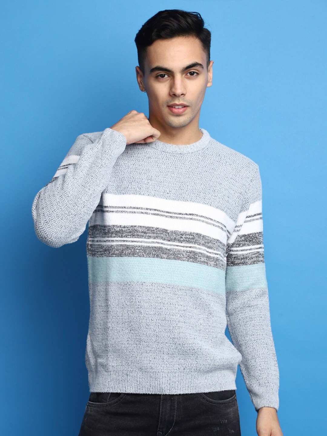 

V-Mart Colourblocked Round Neck Acrylic Sweater, Blue
